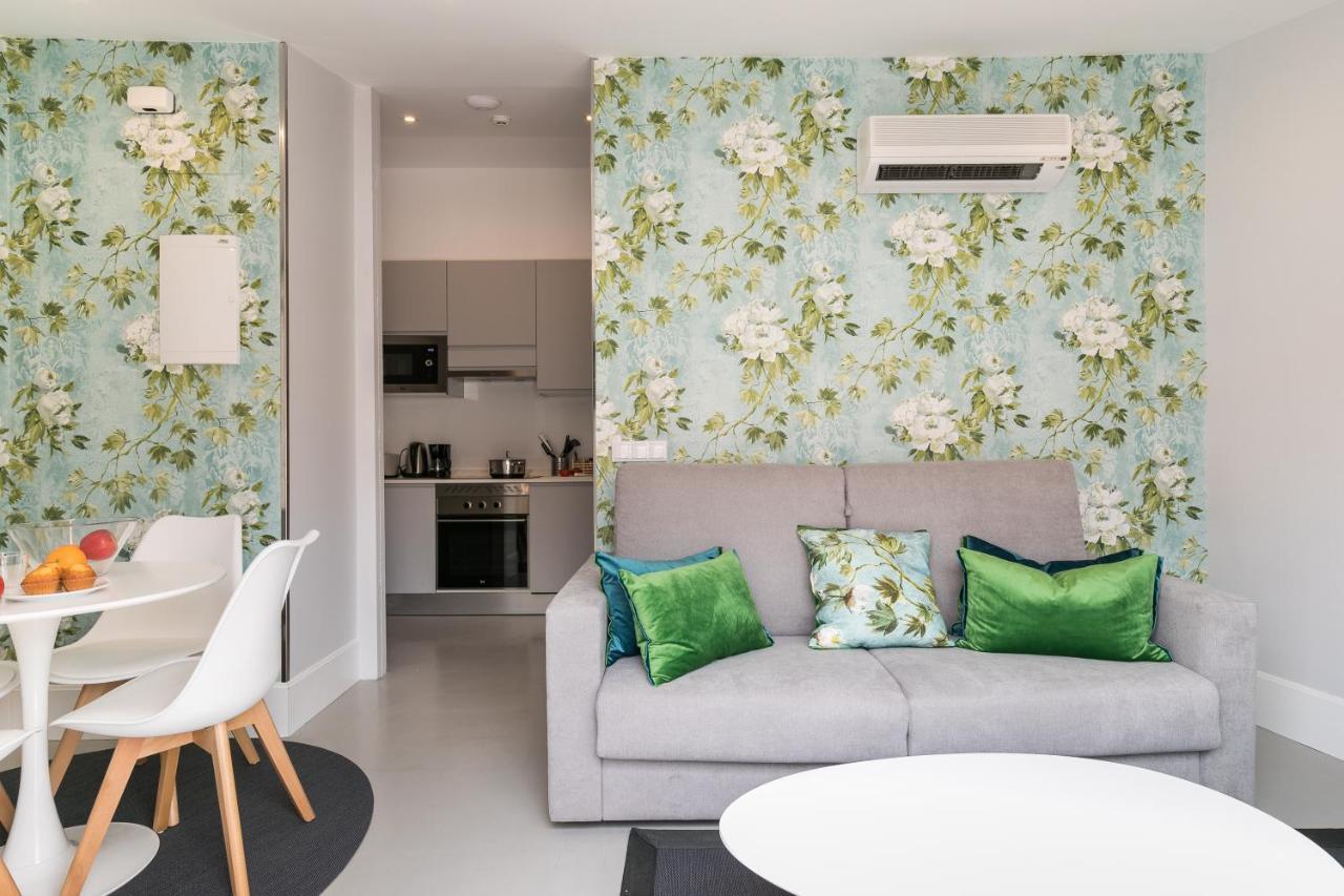 Feelathome San Marcos Apartments มาดริด ภายนอก รูปภาพ