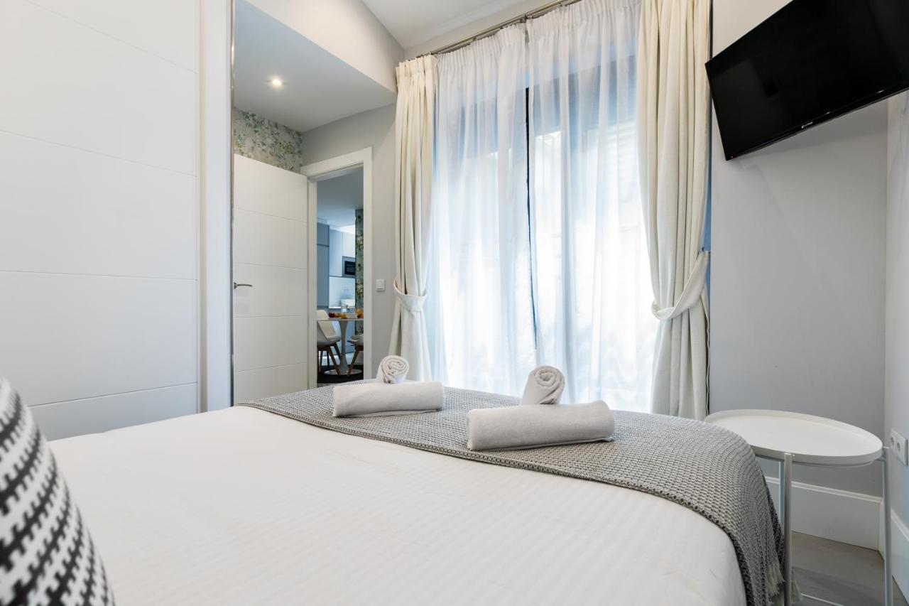 Feelathome San Marcos Apartments มาดริด ภายนอก รูปภาพ