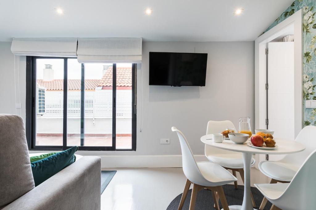 Feelathome San Marcos Apartments มาดริด ภายนอก รูปภาพ