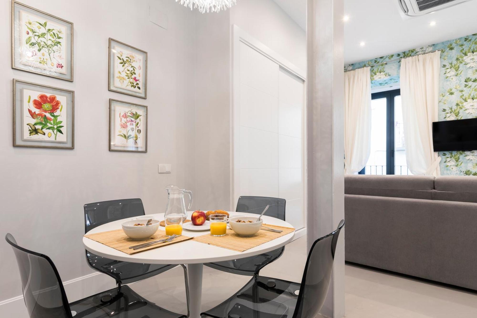 Feelathome San Marcos Apartments มาดริด ภายนอก รูปภาพ